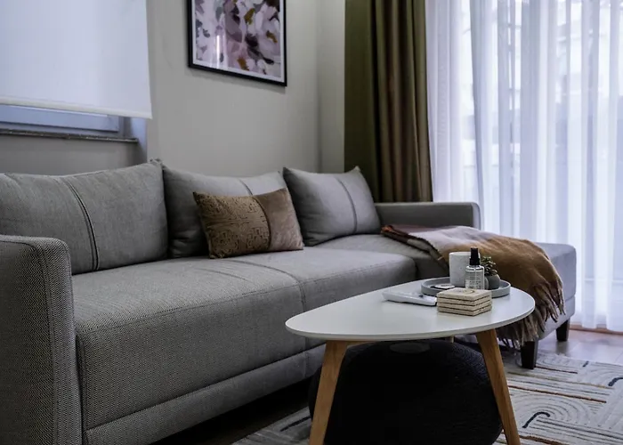 Smartly Designed Cozy 1br Apartment *